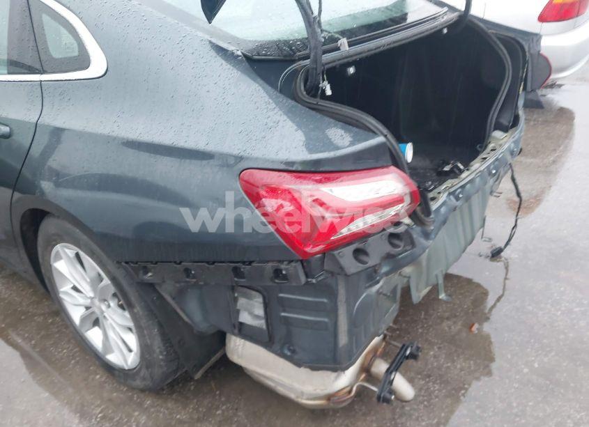 Photo 6 of 2021 Chevrolet Malibu FWD LT (VIN 1G1ZD5ST1MF010404)