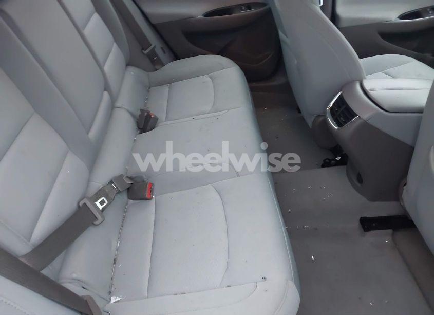 Photo 8 of 2021 Chevrolet Malibu FWD LT (VIN 1G1ZD5ST1MF010404)