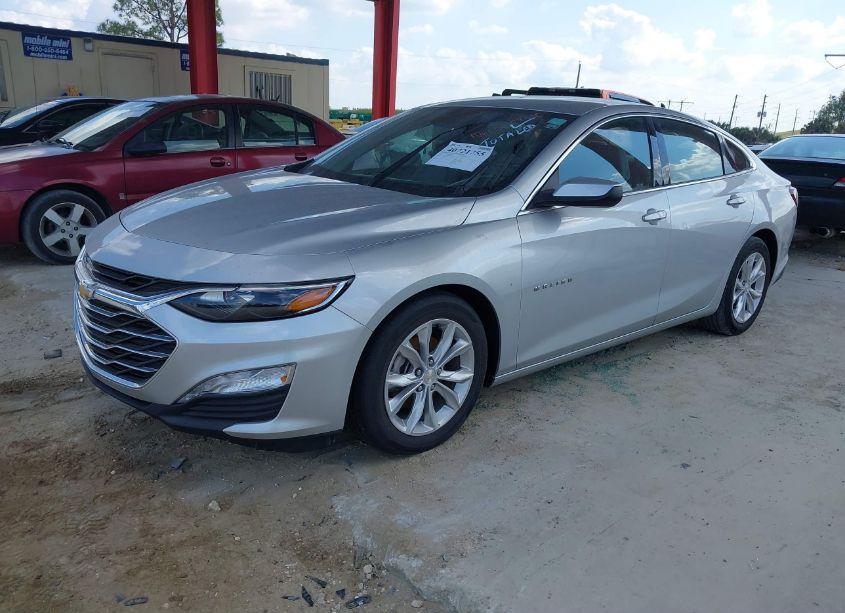 Photo 2 of 2021 Chevrolet Malibu FWD LT (VIN 1G1ZD5ST1MF012685)