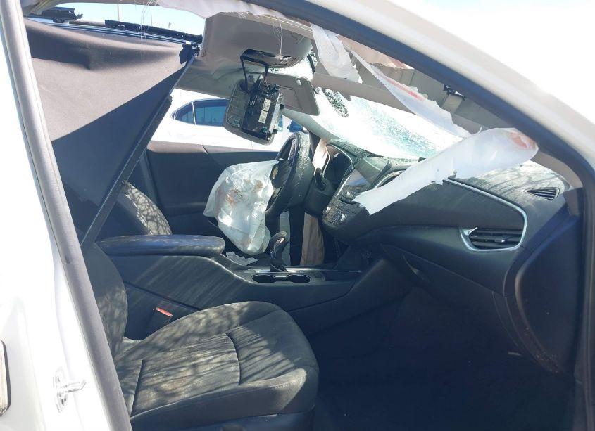 Photo 5 of 2021 Chevrolet Malibu FWD LT (VIN 1G1ZD5ST1MF026425)