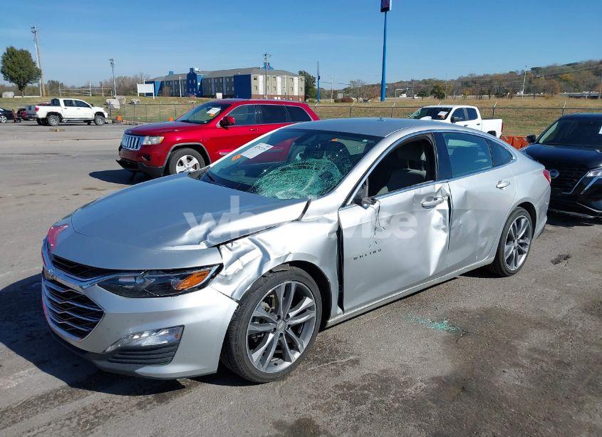 Photo 2 of 2021 Chevrolet Malibu FWD LT (VIN 1G1ZD5ST1MF026618)
