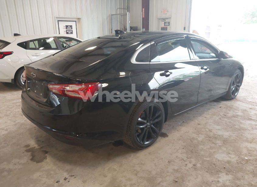 Photo 4 of 2021 Chevrolet Malibu FWD LT (VIN 1G1ZD5ST1MF058498)
