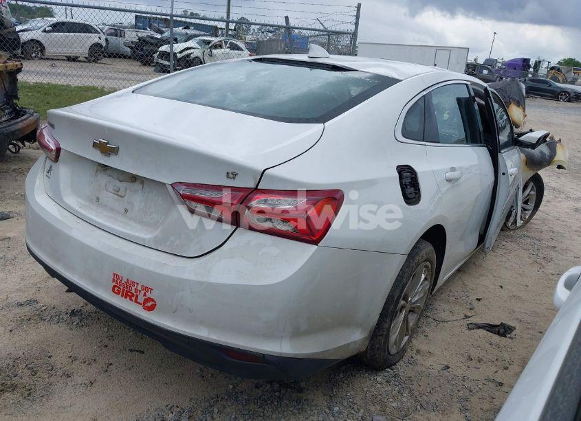 Photo 4 of 2021 Chevrolet Malibu FWD LT (VIN 1G1ZD5ST1MF063989)
