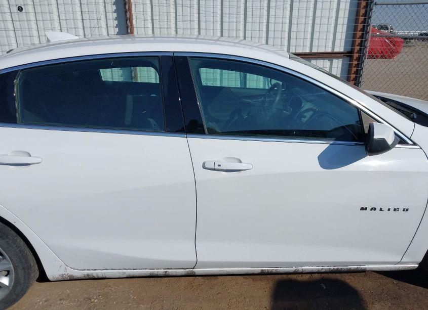 Photo 13 of 2021 Chevrolet Malibu FWD LT (VIN 1G1ZD5ST1MF069923)