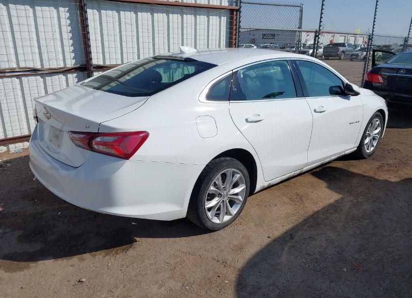 Photo 4 of 2021 Chevrolet Malibu FWD LT (VIN 1G1ZD5ST1MF069923)