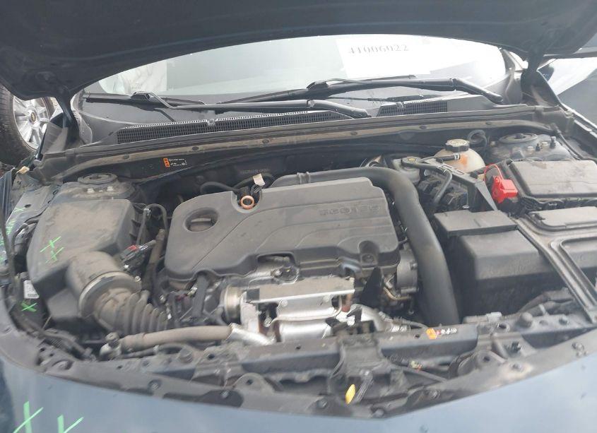 Photo 10 of 2022 Chevrolet Malibu FWD LT (VIN 1G1ZD5ST1NF104056)