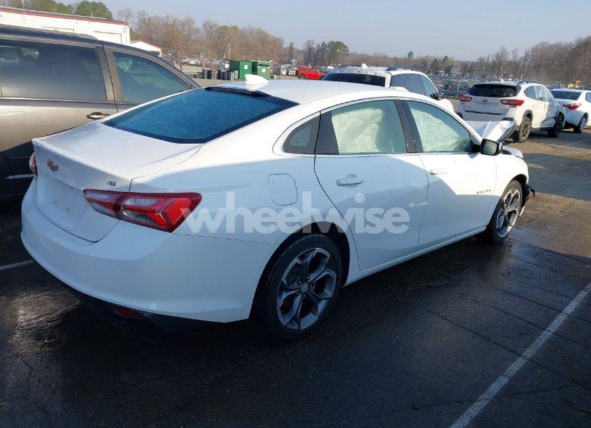 Photo 4 of 2022 Chevrolet Malibu FWD LT (VIN 1G1ZD5ST1NF109645)