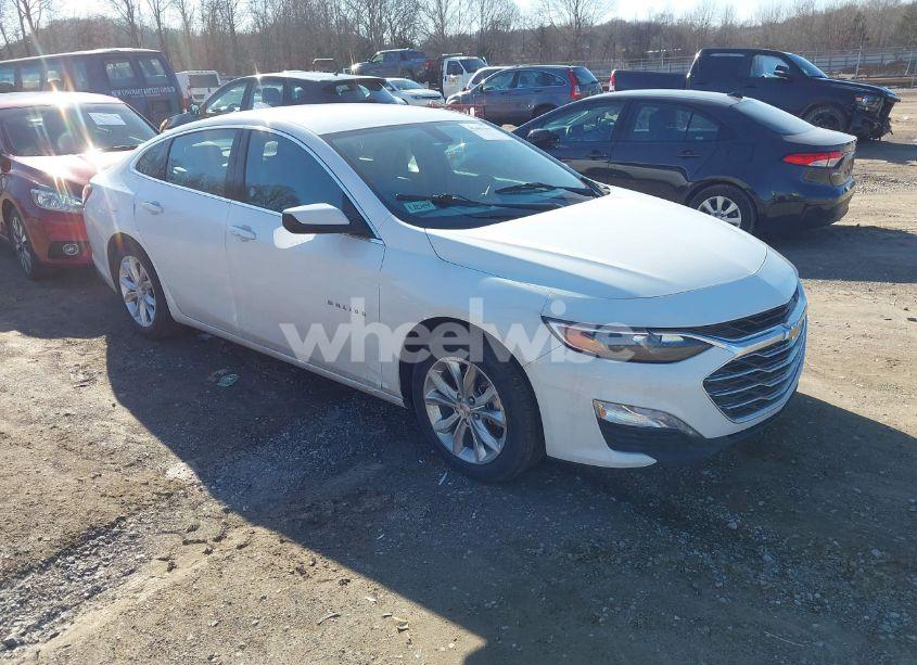 2022 Chevrolet Malibu FWD LT (VIN 1G1ZD5ST1NF109905) main photo