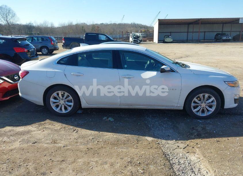 Photo 13 of 2022 Chevrolet Malibu FWD LT (VIN 1G1ZD5ST1NF109905)