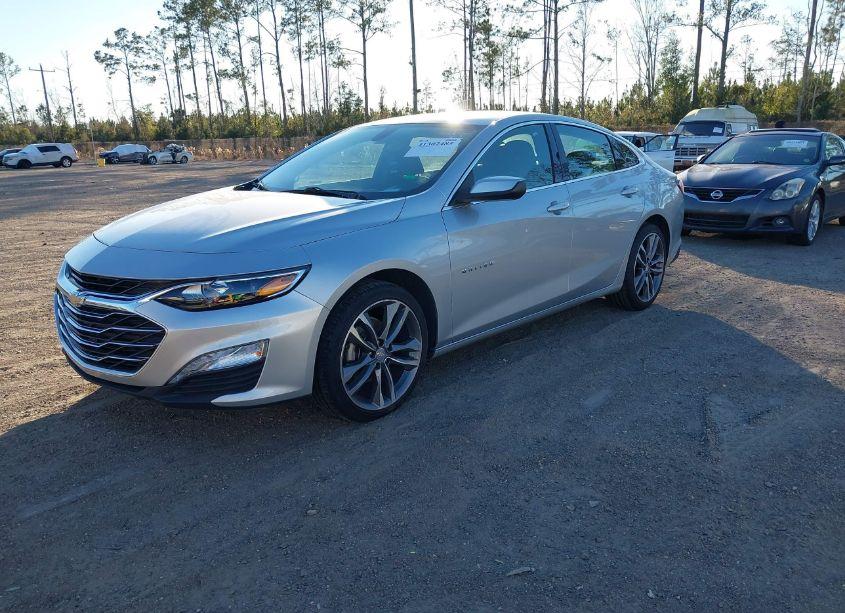 Photo 2 of 2022 Chevrolet Malibu FWD LT (VIN 1G1ZD5ST1NF110763)