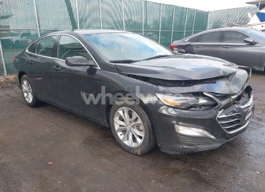 2022 Chevrolet Malibu FWD LT (VIN 1G1ZD5ST1NF110925) main photo