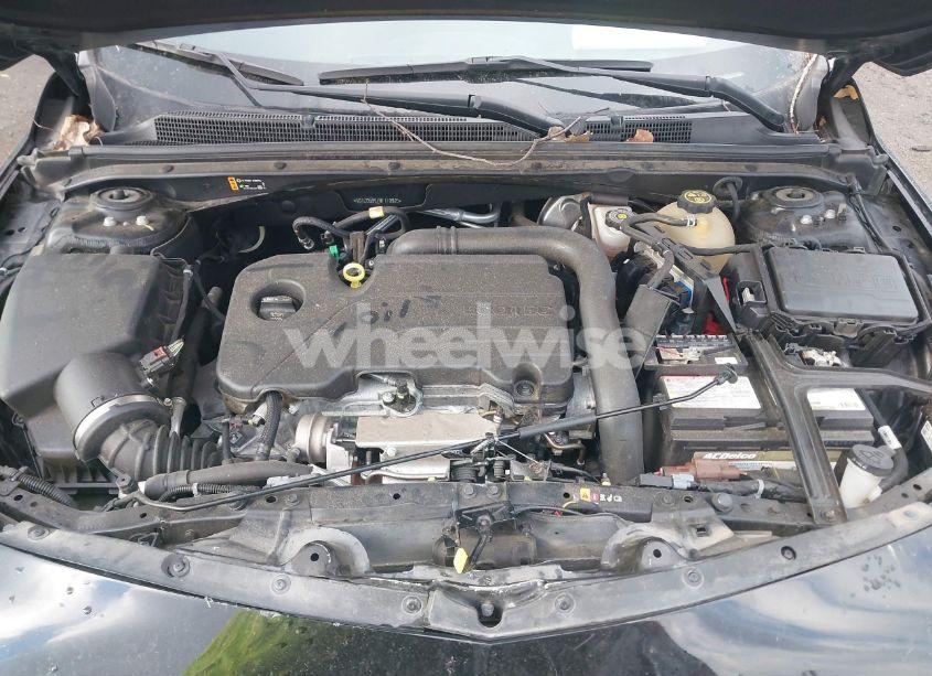 Photo 10 of 2022 Chevrolet Malibu FWD LT (VIN 1G1ZD5ST1NF110925)