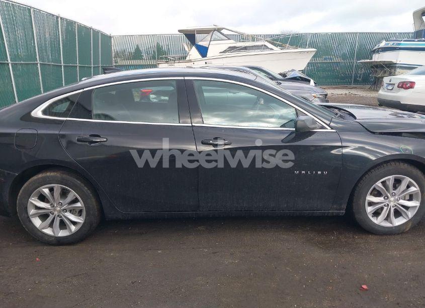 Photo 13 of 2022 Chevrolet Malibu FWD LT (VIN 1G1ZD5ST1NF110925)