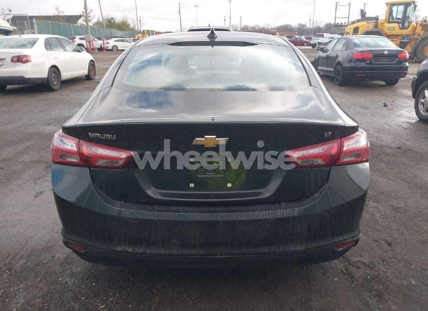Photo 16 of 2022 Chevrolet Malibu FWD LT (VIN 1G1ZD5ST1NF110925)