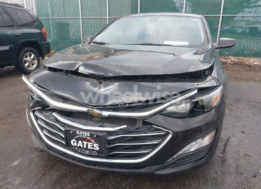 Photo 6 of 2022 Chevrolet Malibu FWD LT (VIN 1G1ZD5ST1NF110925)