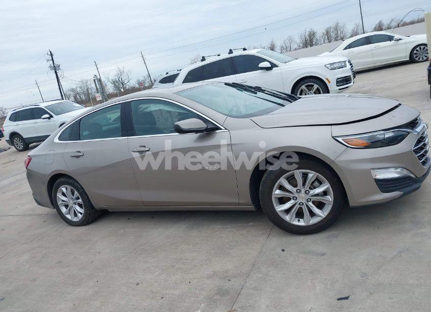 Photo 12 of 2022 Chevrolet Malibu FWD LT (VIN 1G1ZD5ST1NF122332)