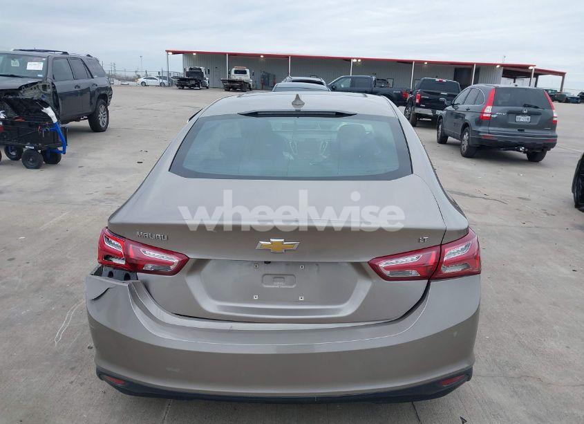 Photo 15 of 2022 Chevrolet Malibu FWD LT (VIN 1G1ZD5ST1NF122332)