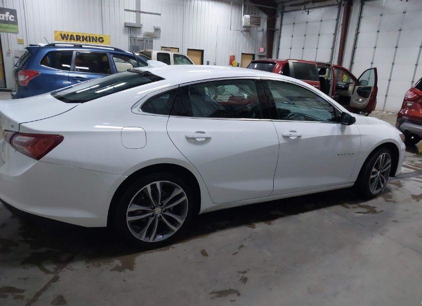 Photo 13 of 2022 Chevrolet Malibu FWD LT (VIN 1G1ZD5ST1NF126462)