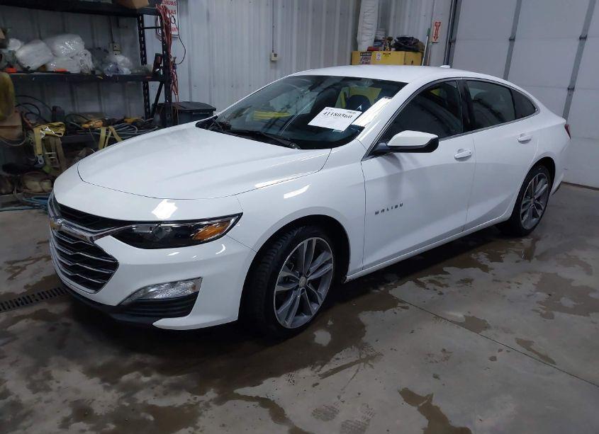 Photo 2 of 2022 Chevrolet Malibu FWD LT (VIN 1G1ZD5ST1NF126462)