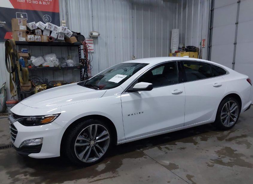 Photo 6 of 2022 Chevrolet Malibu FWD LT (VIN 1G1ZD5ST1NF126462)