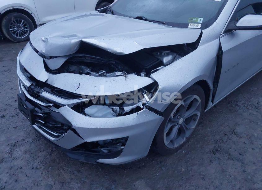 Photo 6 of 2022 Chevrolet Malibu FWD LT (VIN 1G1ZD5ST1NF139602)