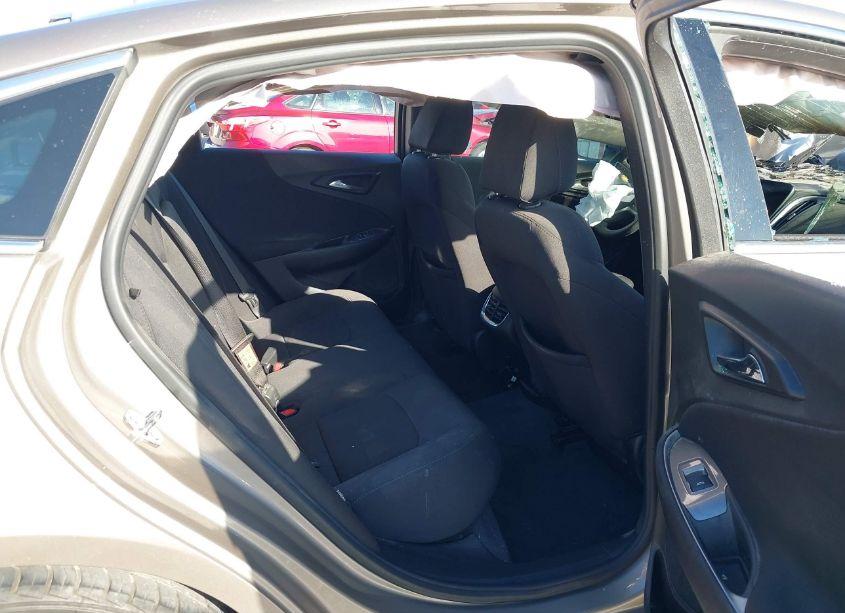 Photo 8 of 2022 Chevrolet Malibu FWD LT (VIN 1G1ZD5ST1NF159882)