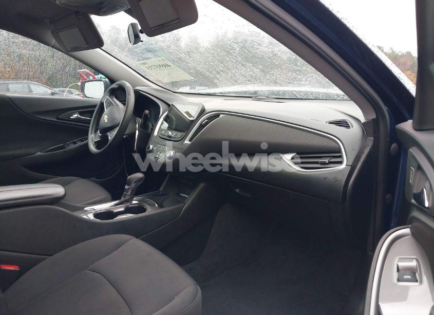 Photo 5 of 2022 Chevrolet Malibu FWD LT (VIN 1G1ZD5ST1NF167593)