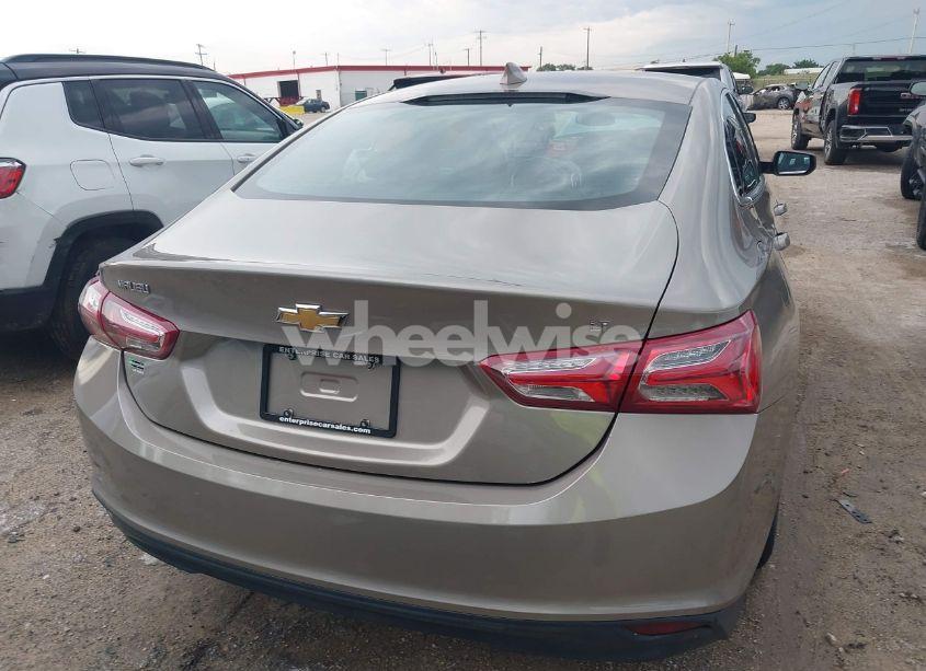 Photo 16 of 2022 Chevrolet Malibu FWD LT (VIN 1G1ZD5ST1NF179047)
