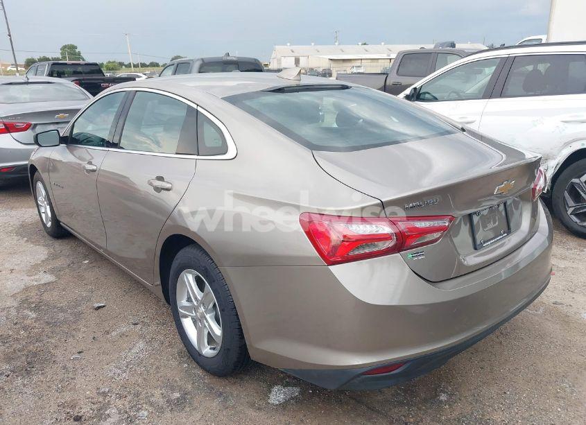 Photo 3 of 2022 Chevrolet Malibu FWD LT (VIN 1G1ZD5ST1NF179047)