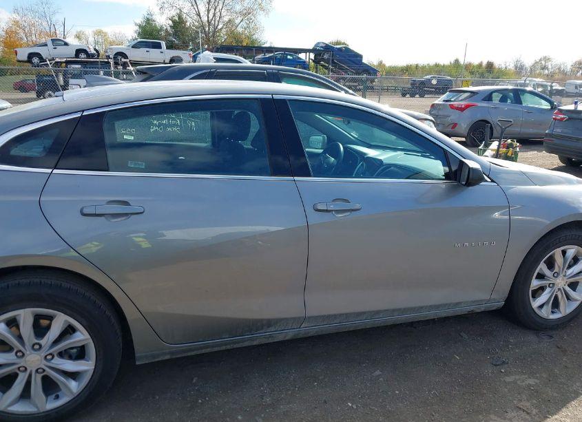 Photo 13 of 2023 Chevrolet Malibu FWD 1LT (VIN 1G1ZD5ST1PF130126)