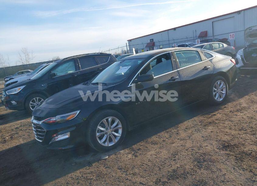 Photo 2 of 2023 Chevrolet Malibu FWD 1LT (VIN 1G1ZD5ST1PF161215)