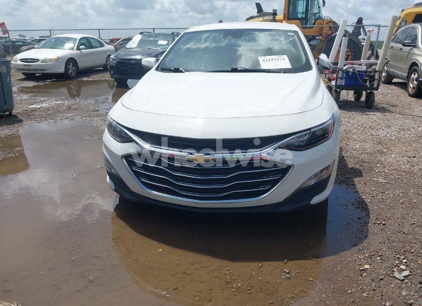 Photo 12 of 2023 Chevrolet Malibu FWD 1LT (VIN 1G1ZD5ST1PF163630)