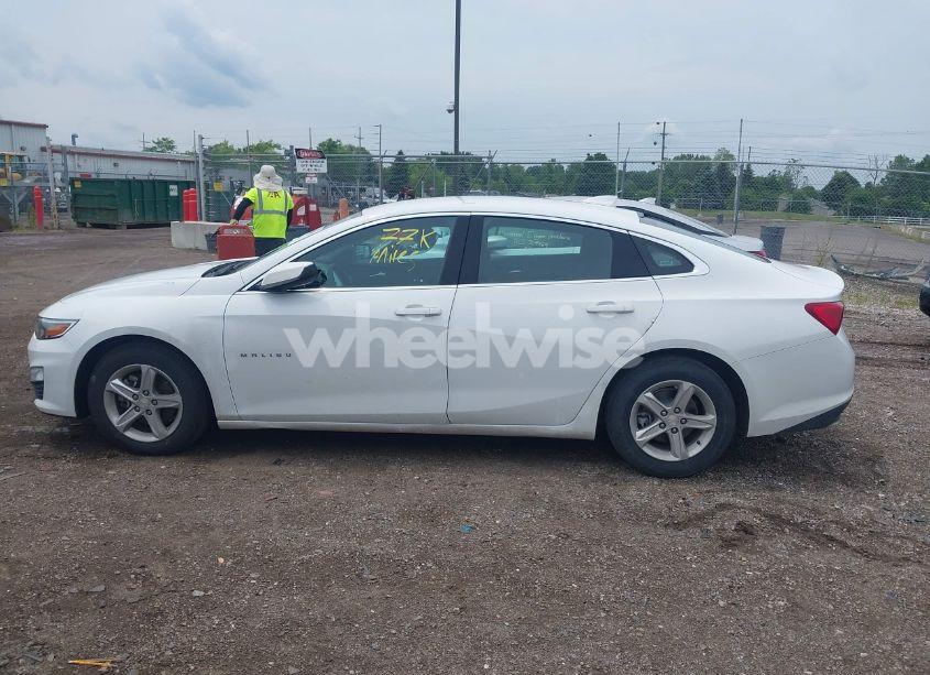 Photo 14 of 2023 Chevrolet Malibu FWD 1LT (VIN 1G1ZD5ST1PF169475)