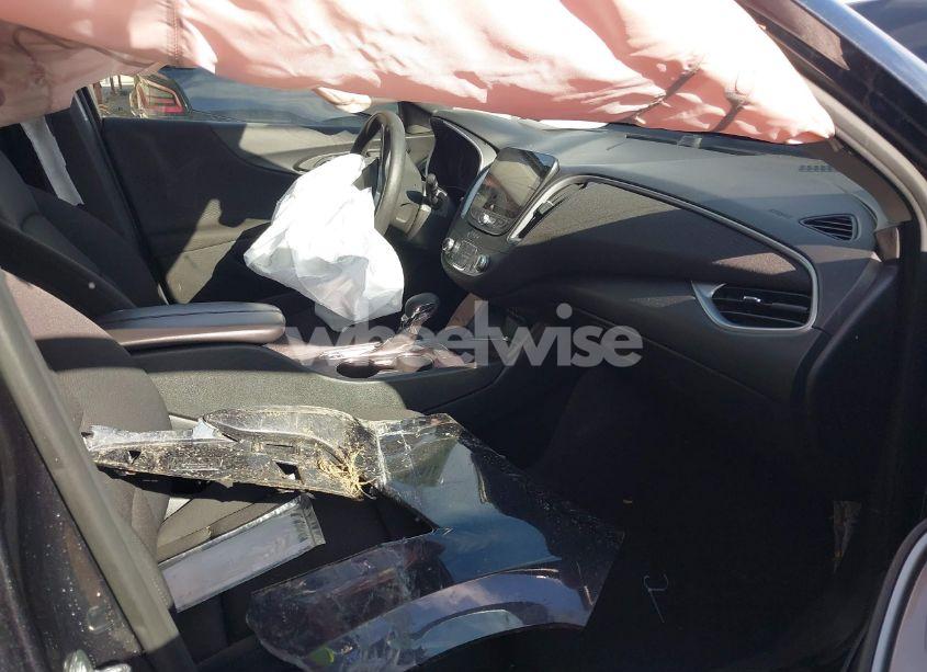 Photo 5 of 2023 Chevrolet Malibu FWD 1LT (VIN 1G1ZD5ST1PF171212)