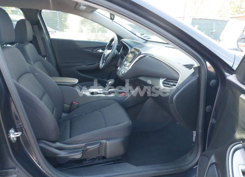 Photo 5 of 2023 Chevrolet Malibu FWD 1LT (VIN 1G1ZD5ST1PF202152)