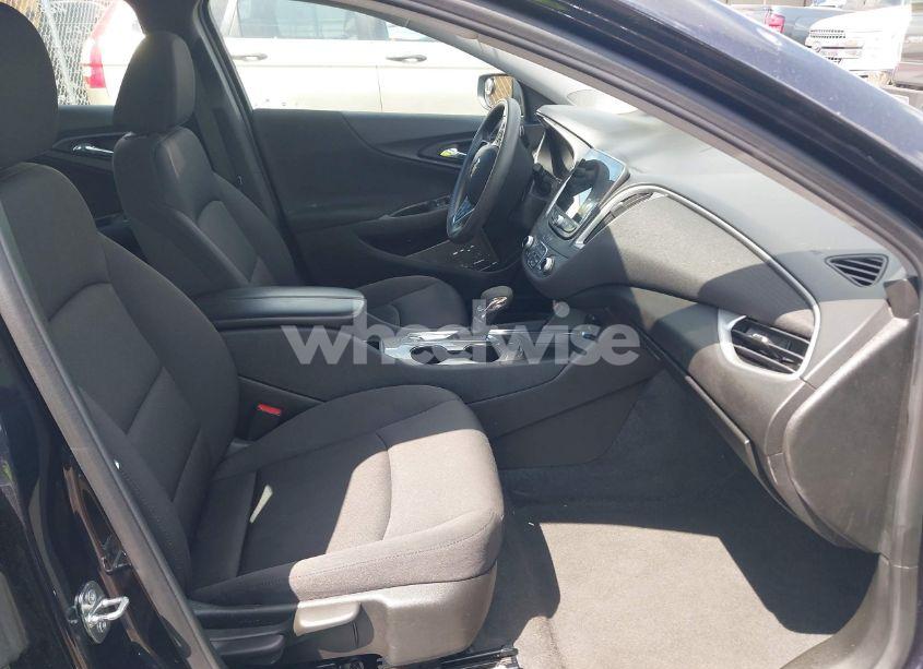 Photo 5 of 2023 Chevrolet Malibu FWD 1LT (VIN 1G1ZD5ST1PF208503)