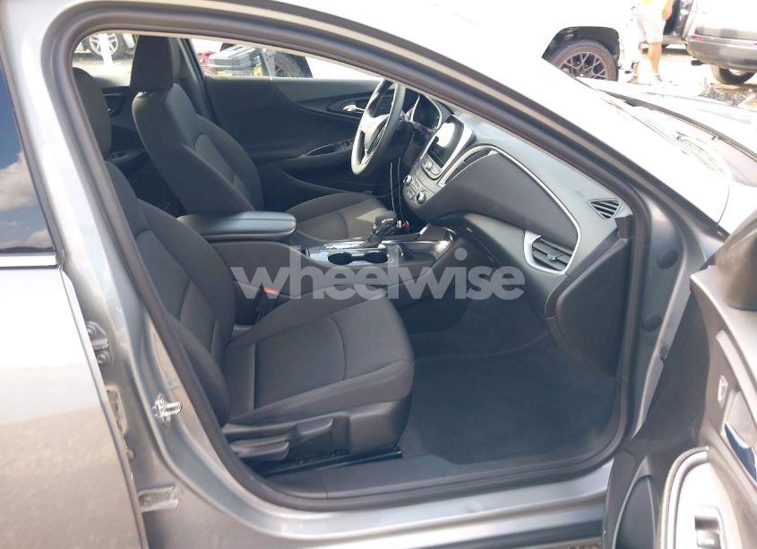 Photo 5 of 2023 Chevrolet Malibu FWD 1LT (VIN 1G1ZD5ST1PF210865)