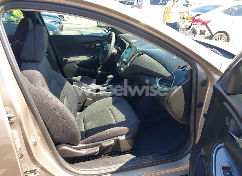 Photo 5 of 2023 Chevrolet Malibu FWD 1LT (VIN 1G1ZD5ST1PF215953)