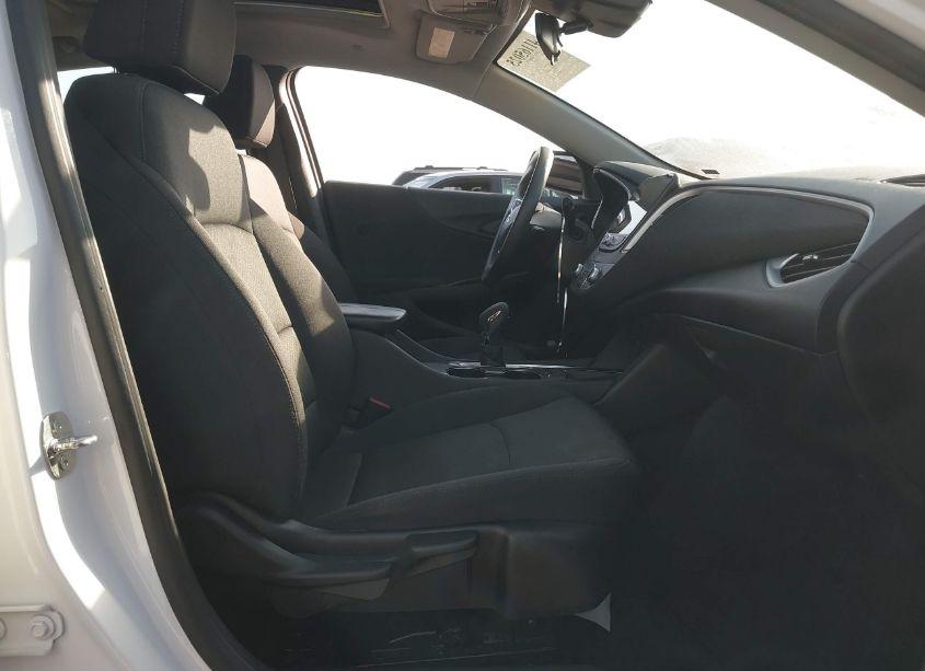 Photo 5 of 2023 Chevrolet Malibu FWD 1LT (VIN 1G1ZD5ST1PF225253)