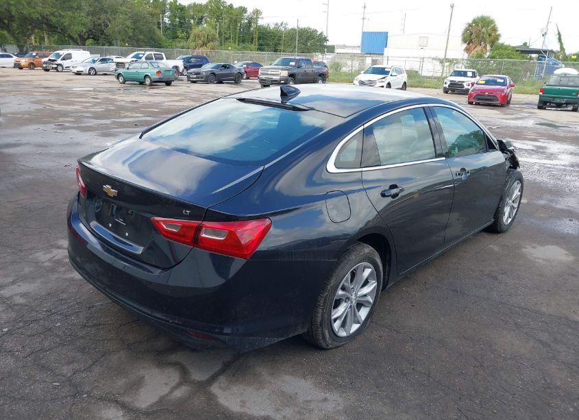 Photo 4 of 2023 Chevrolet Malibu FWD 1LT (VIN 1G1ZD5ST1PF231814)