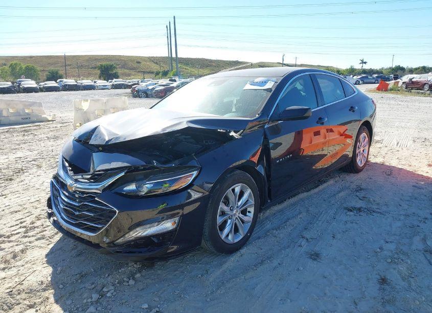 Photo 2 of 2023 Chevrolet Malibu FWD 1LT (VIN 1G1ZD5ST1PF232395)