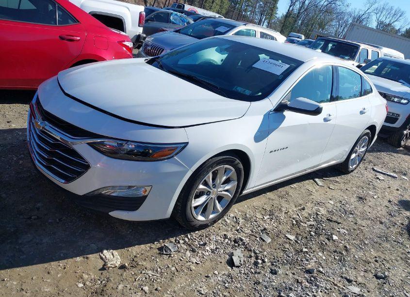 Photo 2 of 2023 Chevrolet Malibu FWD 1LT (VIN 1G1ZD5ST1PF235684)