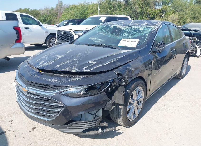 Photo 2 of 2023 Chevrolet Malibu FWD 1LT (VIN 1G1ZD5ST1PF239931)