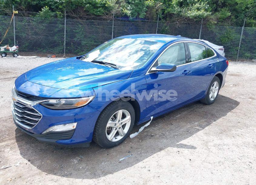 Photo 2 of 2023 Chevrolet Malibu FWD 1LT (VIN 1G1ZD5ST1PF240996)