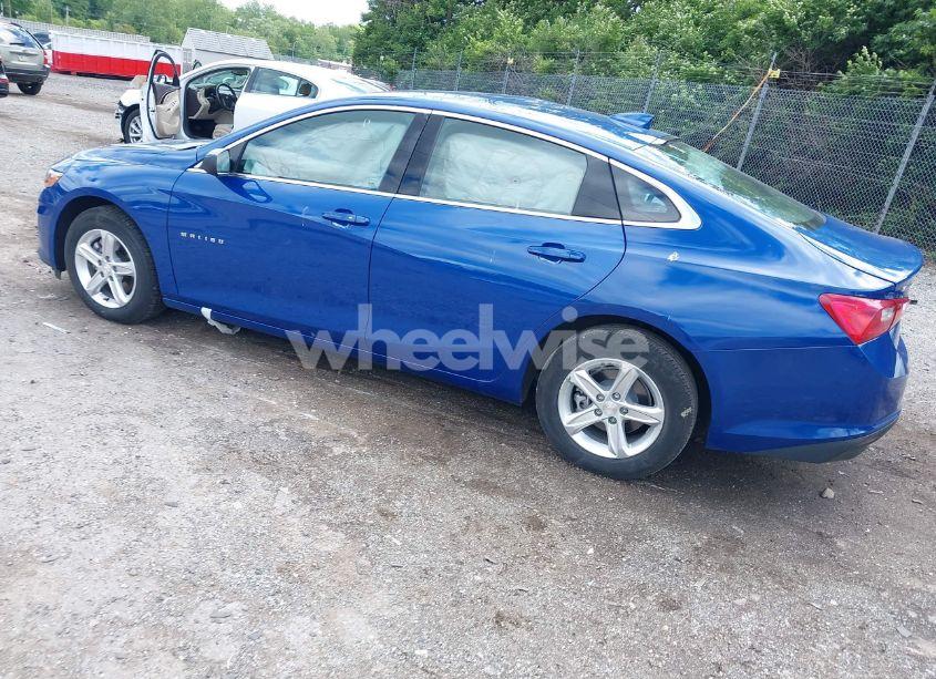 Photo 3 of 2023 Chevrolet Malibu FWD 1LT (VIN 1G1ZD5ST1PF240996)