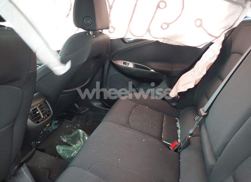 Photo 8 of 2023 Chevrolet Malibu FWD 1LT (VIN 1G1ZD5ST1PF240996)