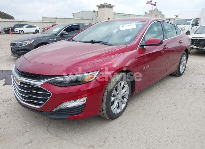 Photo 2 of 2024 Chevrolet Malibu FWD 1LT (VIN 1G1ZD5ST1RF103897)
