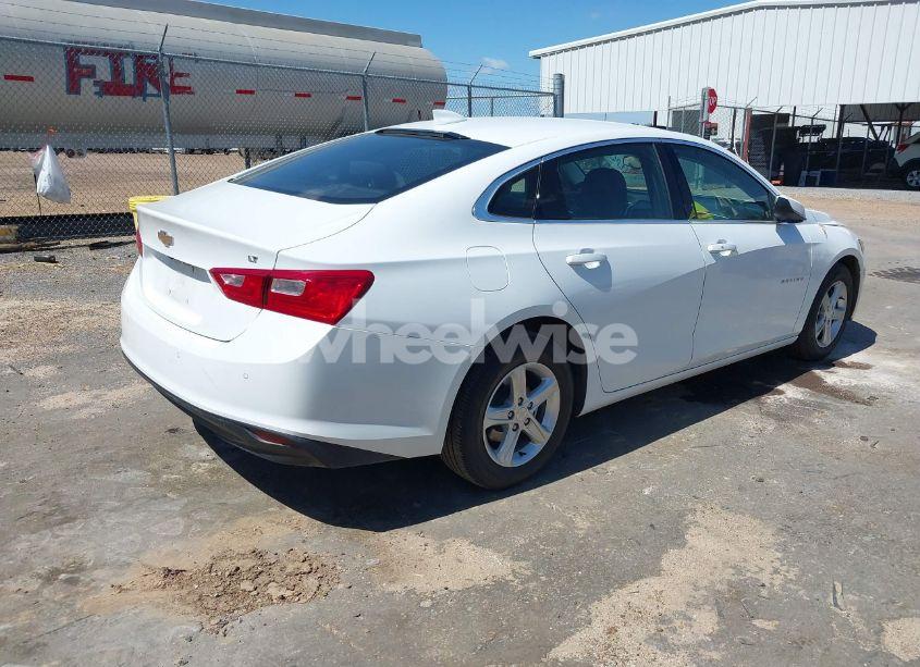 Photo 4 of 2024 Chevrolet Malibu FWD 1LT (VIN 1G1ZD5ST1RF109344)