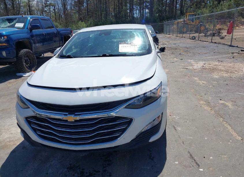 Photo 6 of 2024 Chevrolet Malibu FWD 1LT (VIN 1G1ZD5ST1RF109344)