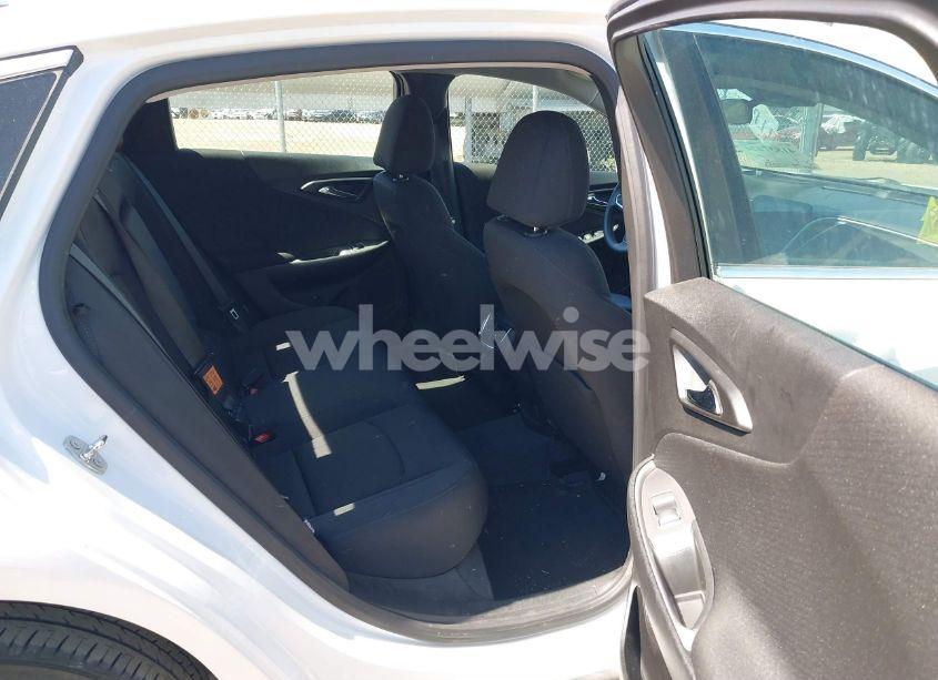 Photo 8 of 2024 Chevrolet Malibu FWD 1LT (VIN 1G1ZD5ST1RF109344)